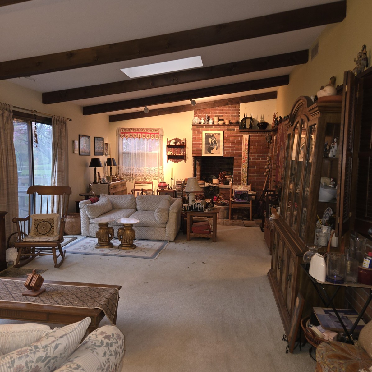 Auction Photo