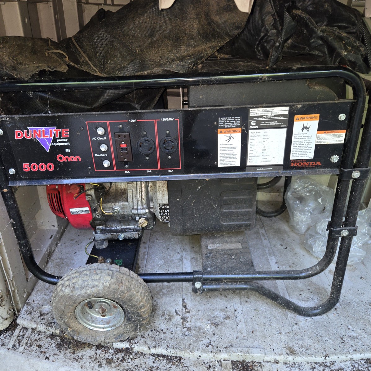 Auction Photo