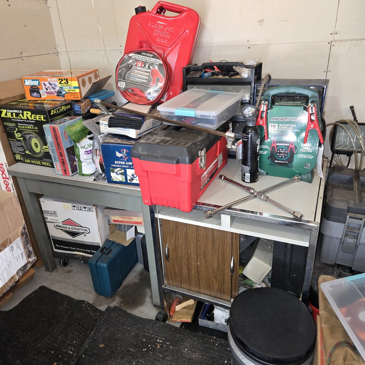 Auction Photo
