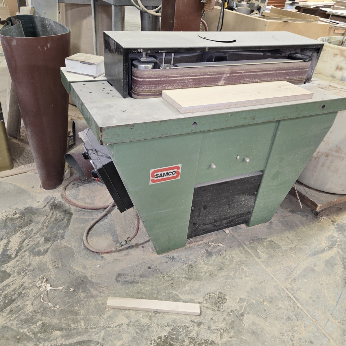 Auction Photo