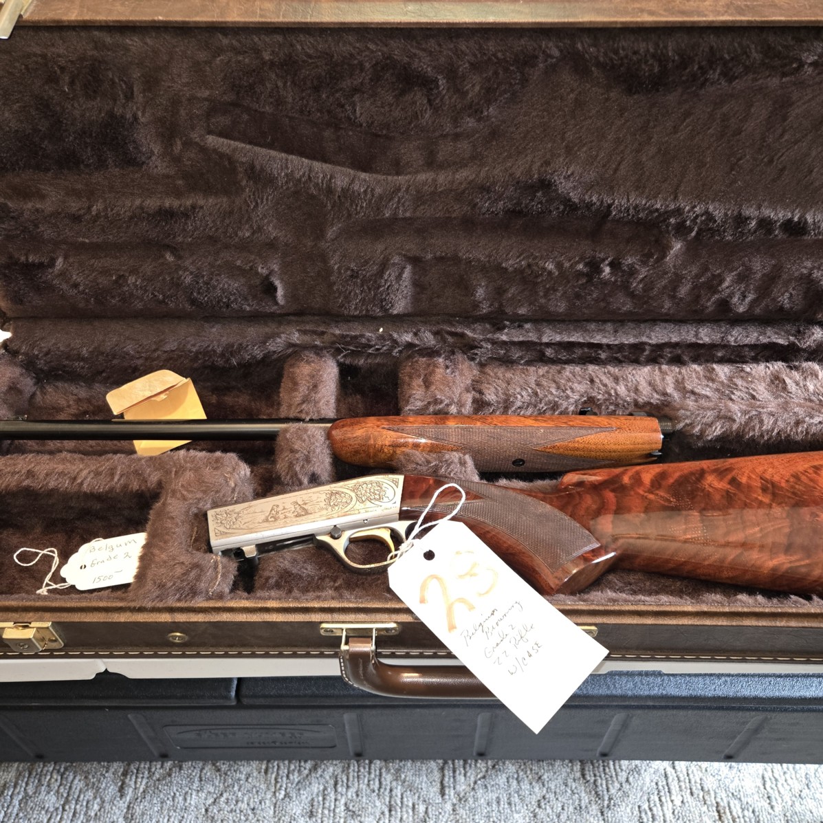 Auction Photo
