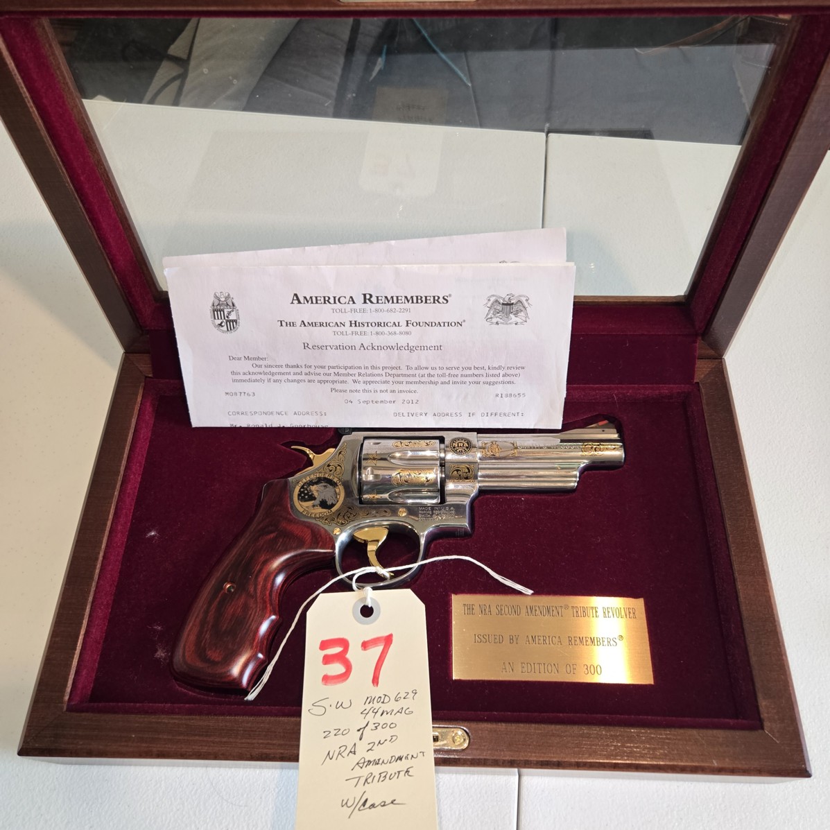 Auction Photo