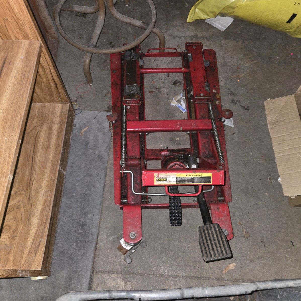 Auction Photo