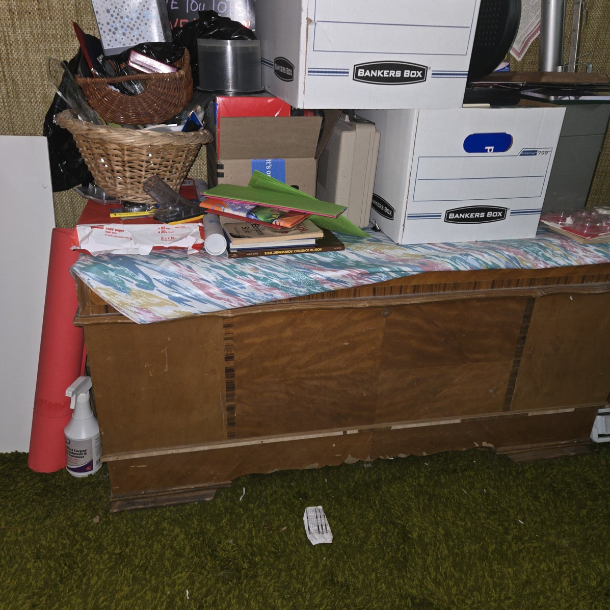 Auction Photo