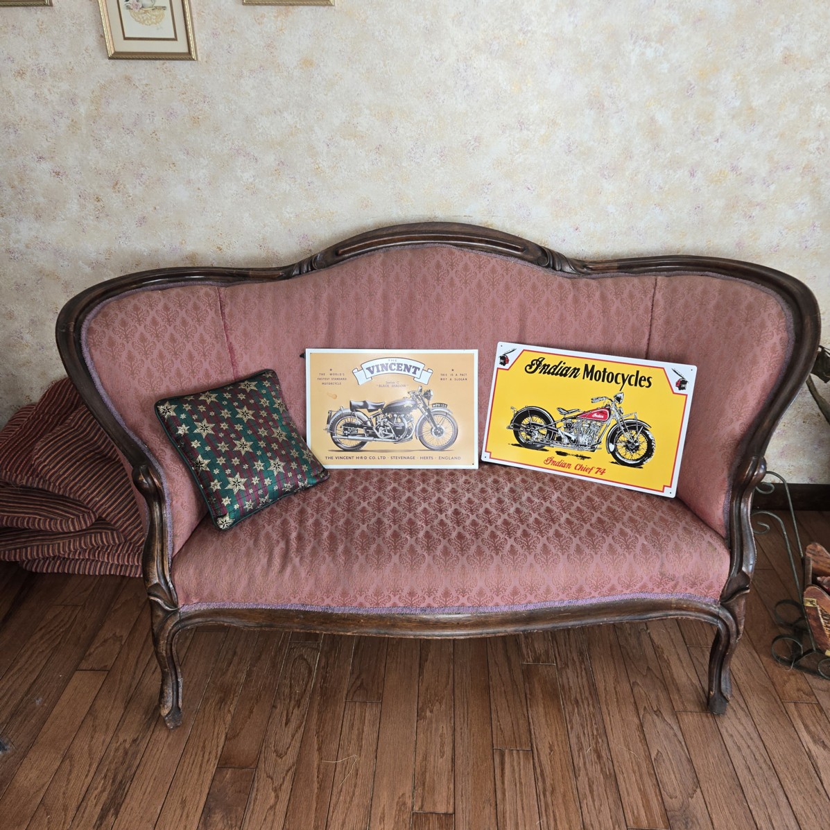 Auction Photo