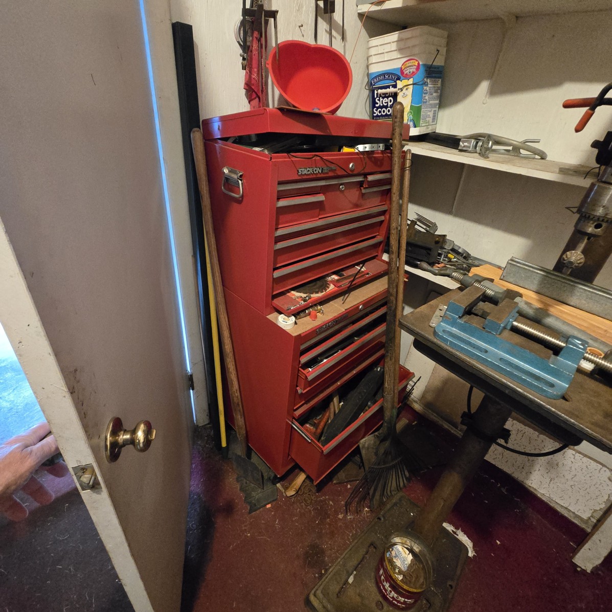 Auction Photo