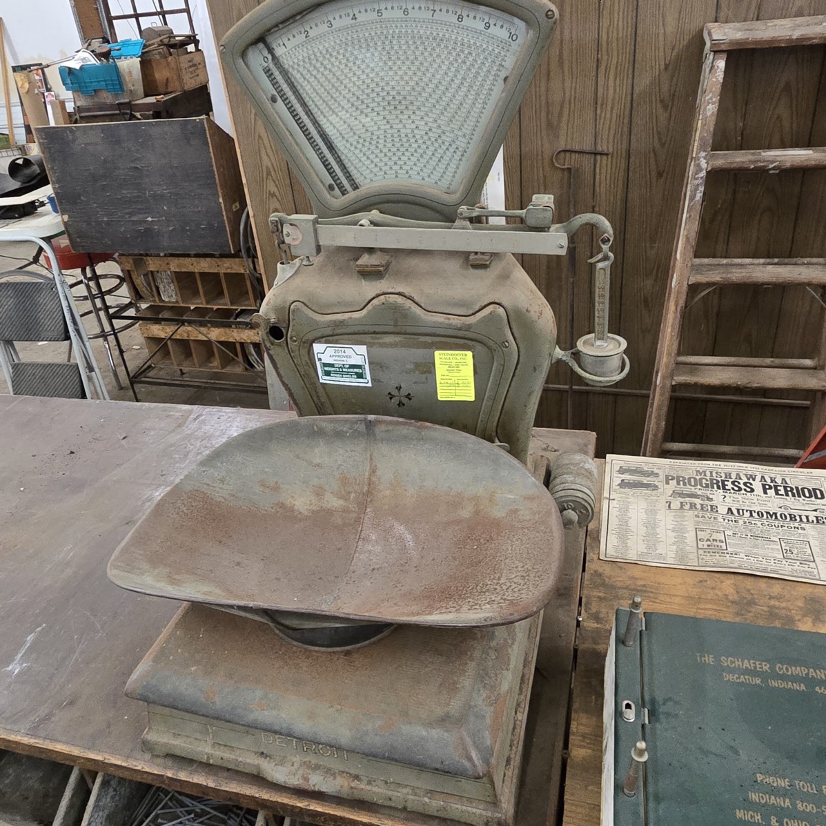 Auction Photo