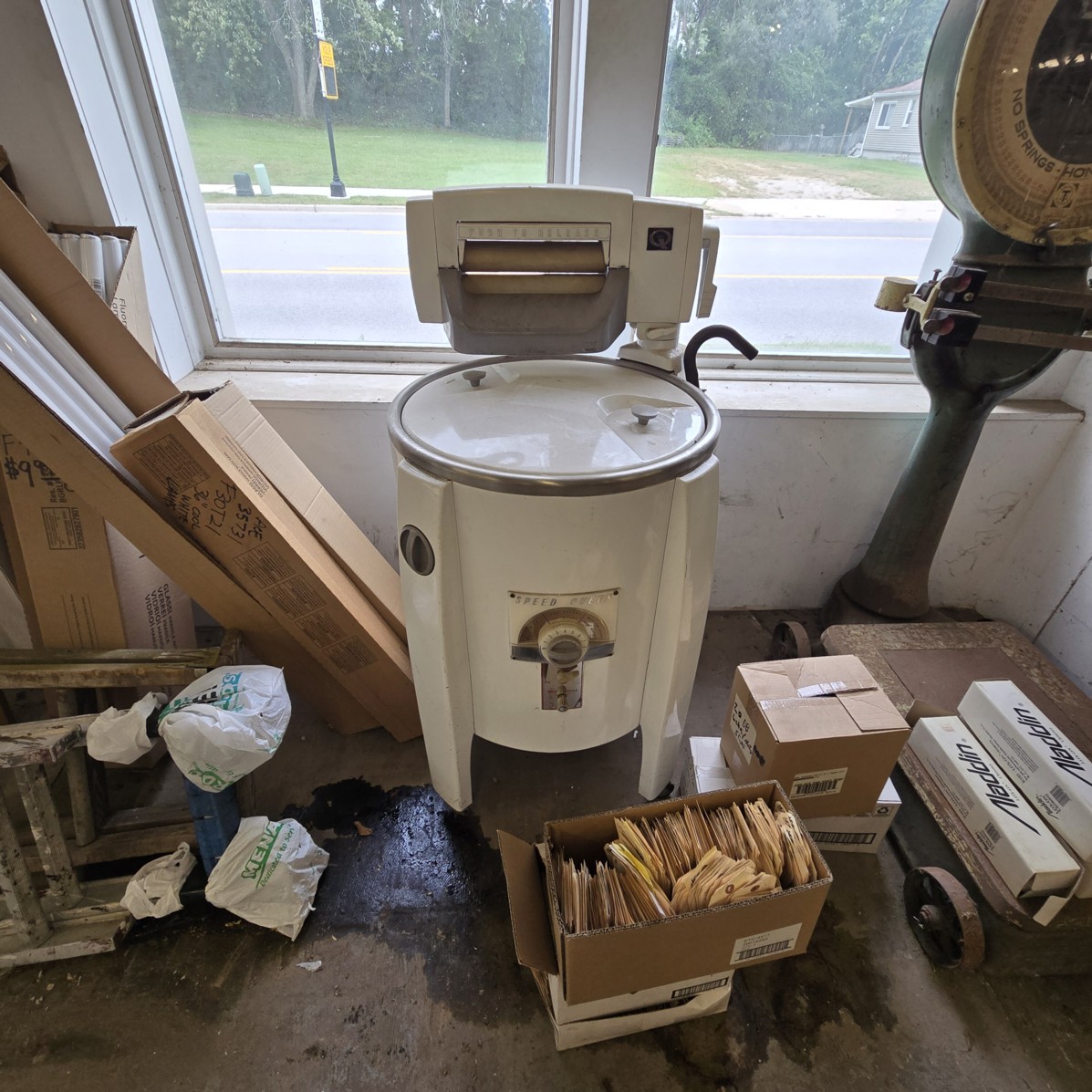Auction Photo