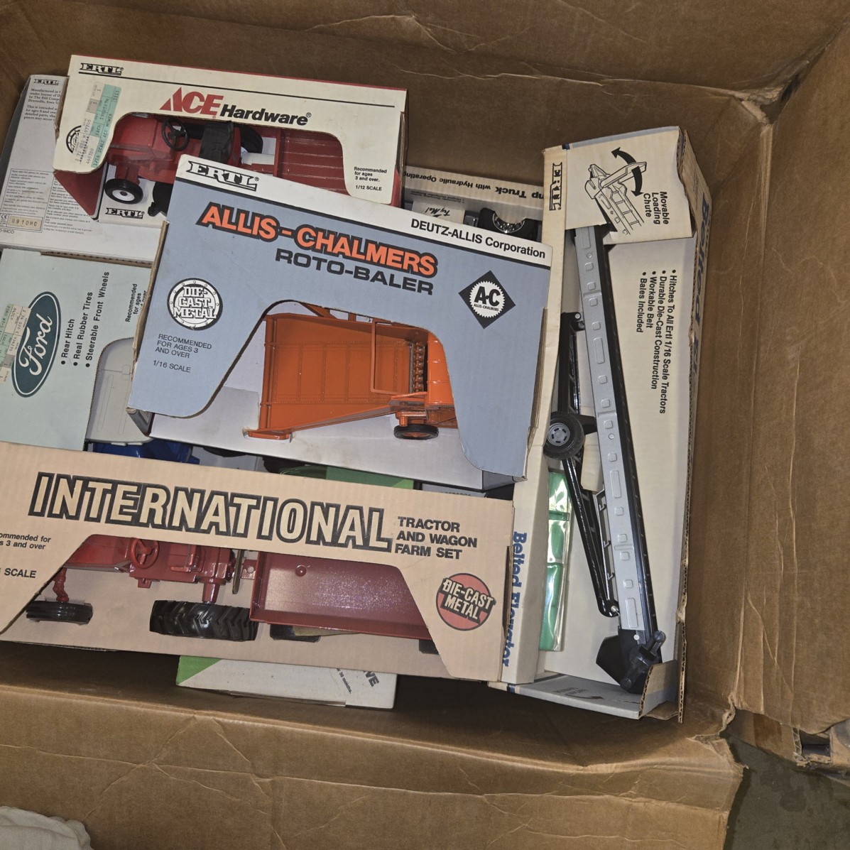 Auction Photo