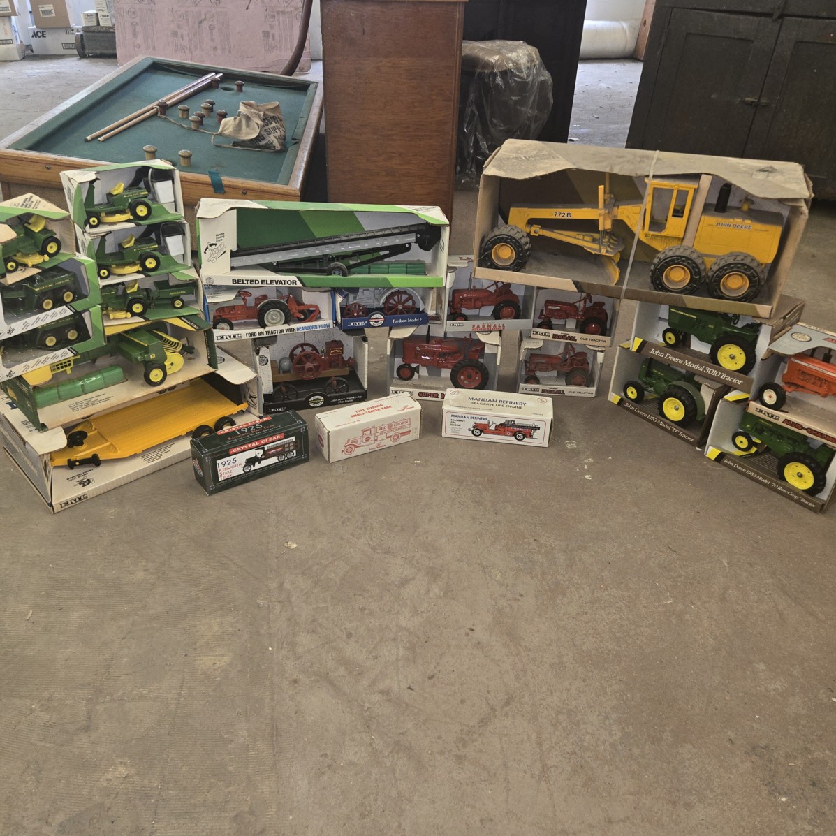 Auction Photo